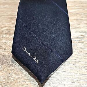 Oscar de la renta tie 👔
